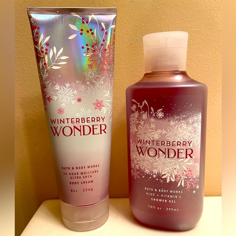 Winter Wonderberry Bath & Body Works Set of 2